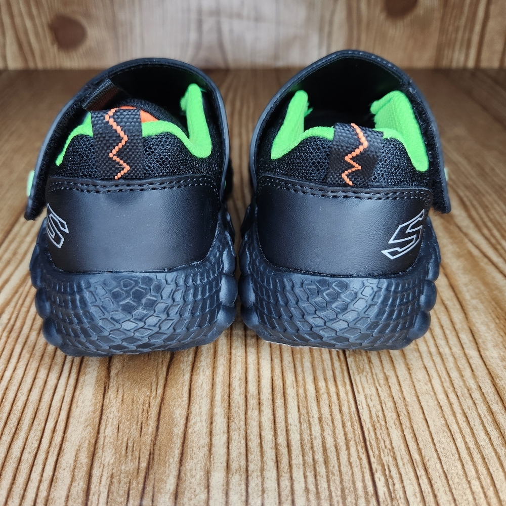 Skechers Boys Lil Saurus- Claw Hunter Sneakers Size 7 NWOB - Picture 3 of 6